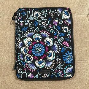 Vera Bradley Iconic Tablet Tamer Organizer “Bramble” NWT